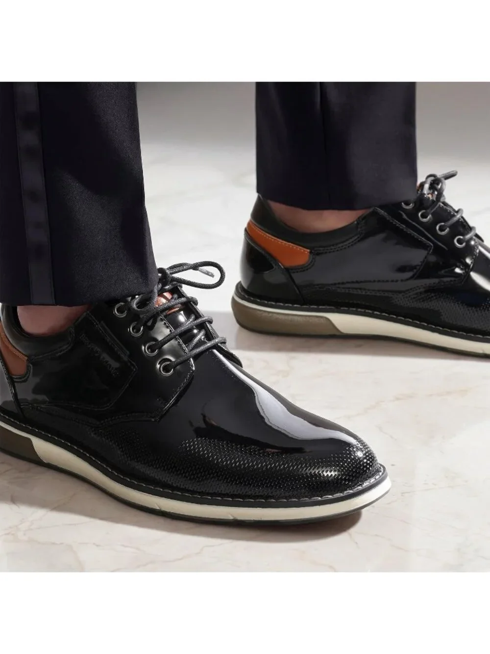 Mens Black Shiny Shock-absorbent Perforated Synthetic Leather Oxford Derby Shoes